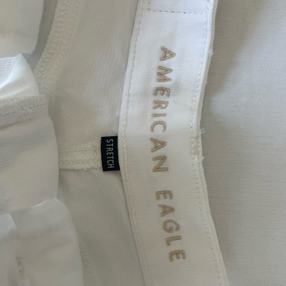 white high waisted jean shorts - Picture 4 of 5